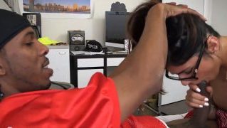 Immagine Mia Khalifa avvitando con il suo quarterback college nero